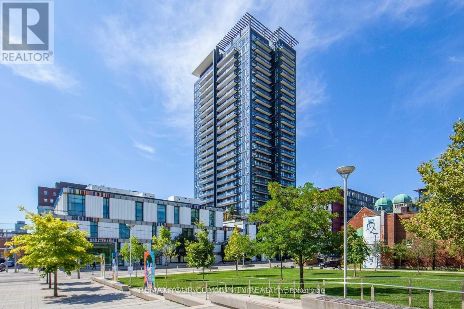 Property Photo:  225 Sackville Street 1511  ON M5A 0B9 