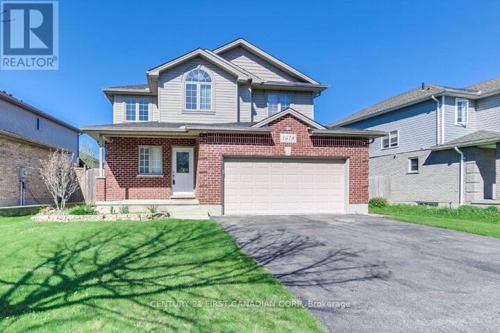 1678 Blackmaple Crescent — photo 1