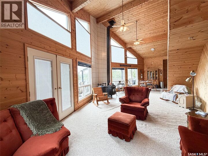 Property Photo: 114 2nd Avenue SK S0M 0C1
