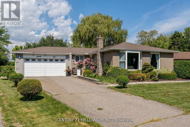 Property Photo: 20 Dunblaine Crescent ON L6T 3H2