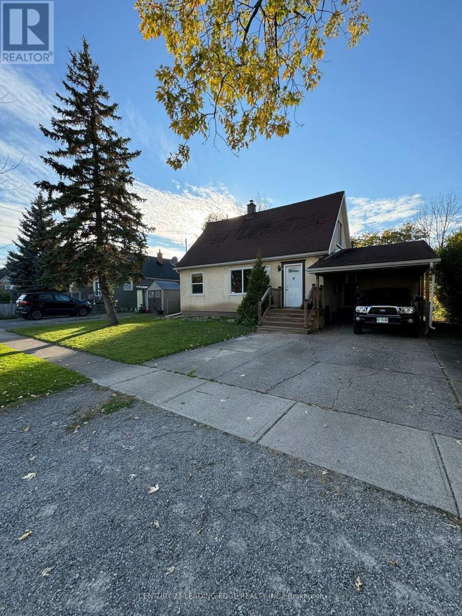 Property Photo: 83 Park Avenue ON L2P 1R8