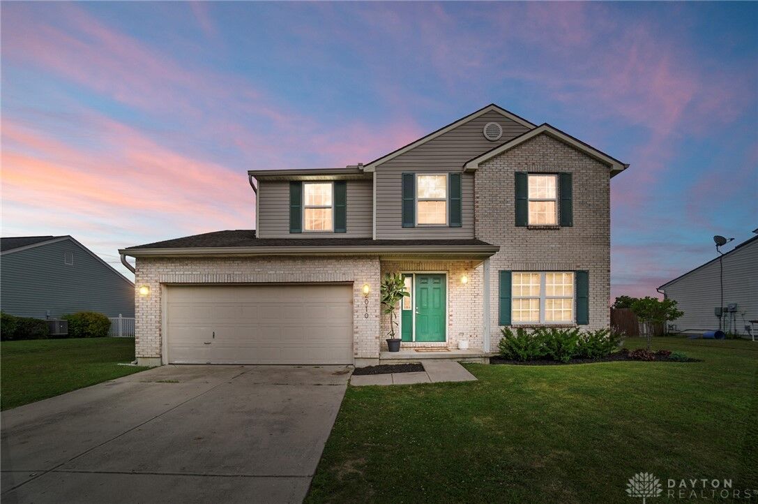 Property Photo: 2010 Clearstream Way OH 45315