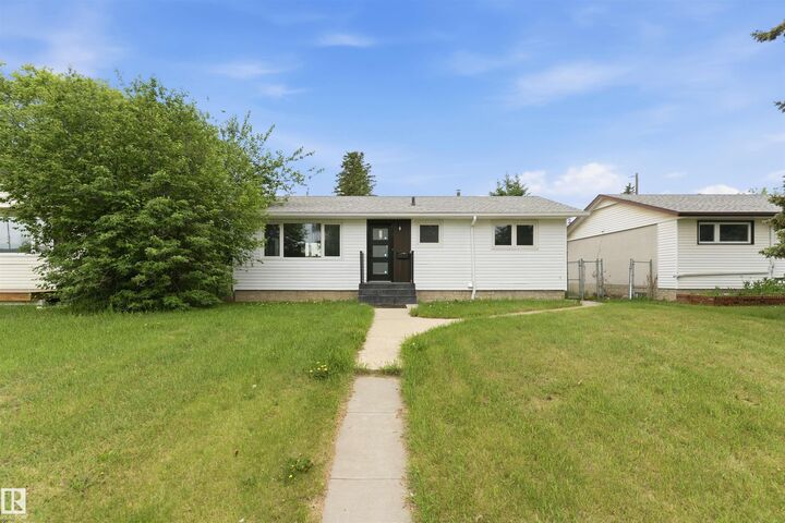 Property Photo:  8328 165 Street NW  AB T5R 2R4 