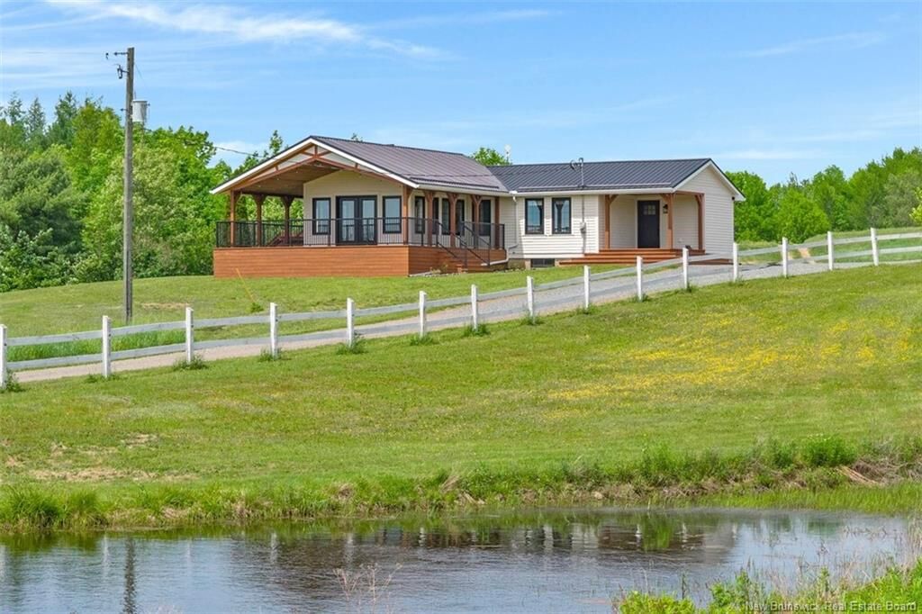 Property Photo: 829 Wickham Bald Hill Road NB E5T 3V2
