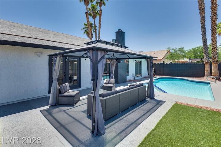 Property Photo:  6212 Pinewood Avenue  NV 89103 