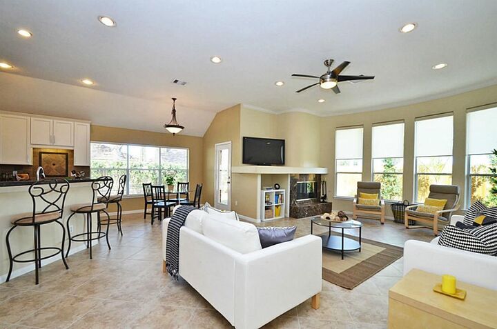 Property Photo:  1103 Parkhaven Lane  TX 77077 