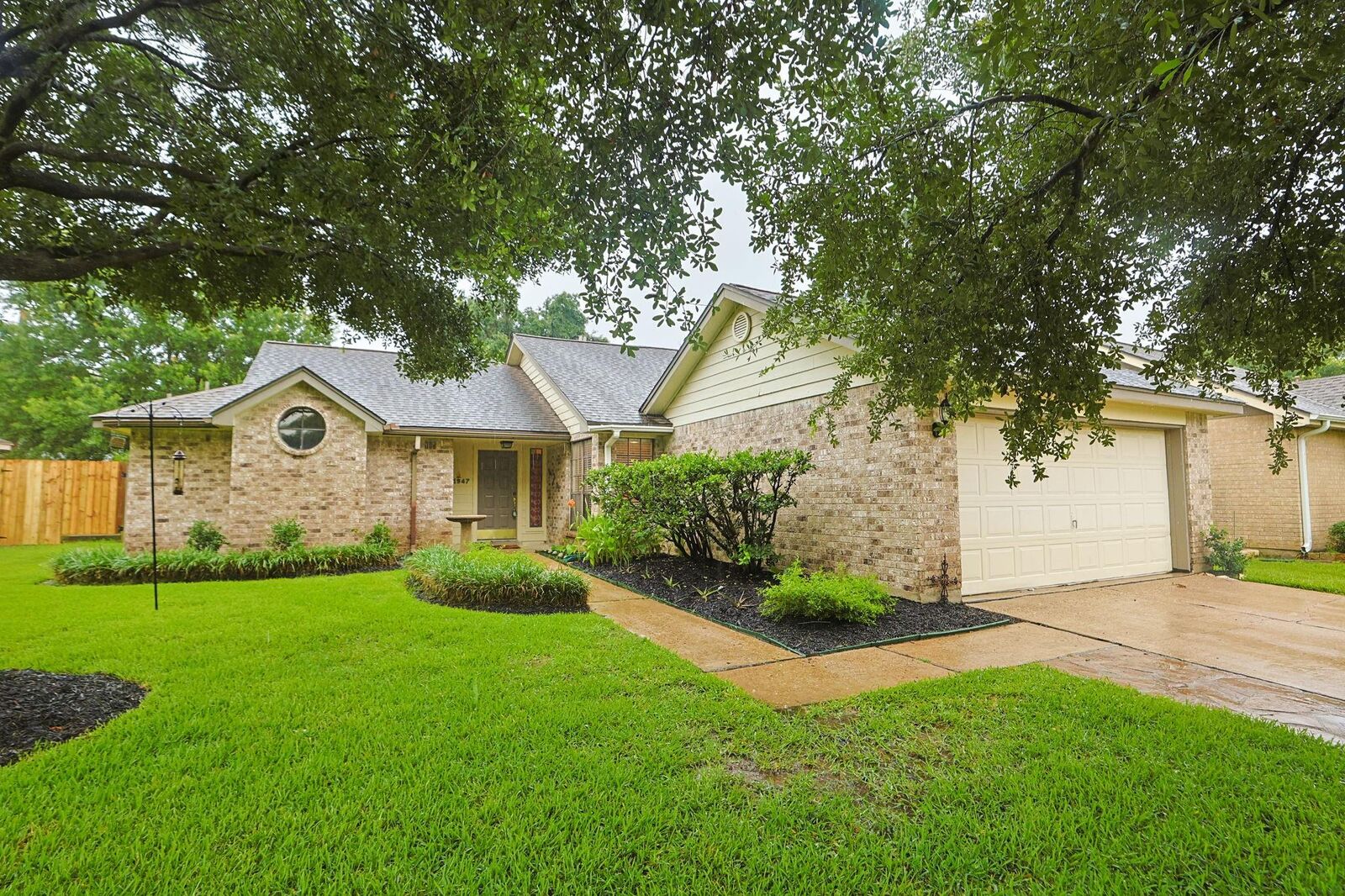 Property Photo: 11947 Paddock Way TX 77065