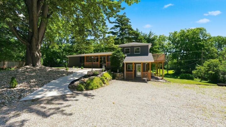 Property Photo:  7511 W County Line Road  IN 46783 