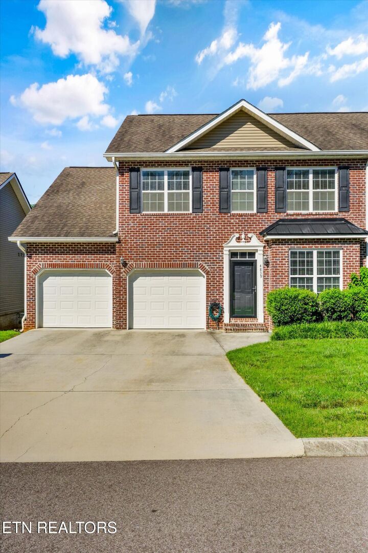 Property Photo: 4839 Briar Rock Lane TN 37920