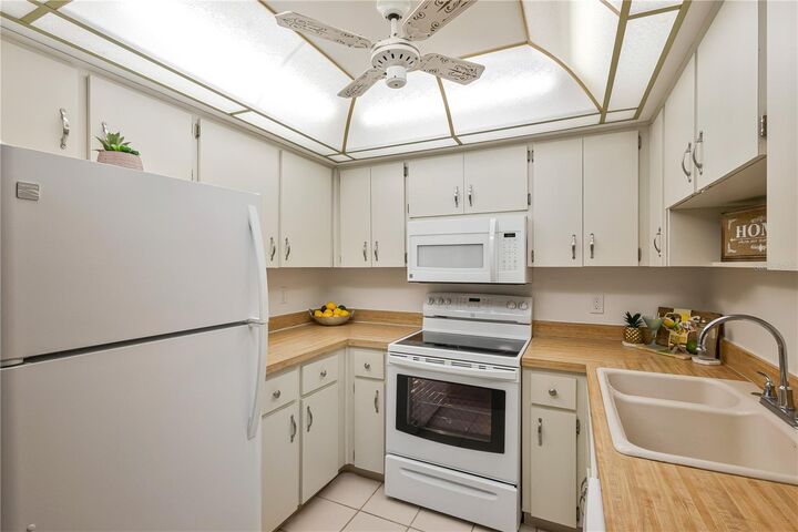 Property Photo:  2261 Shelly Drive D  FL 34684 