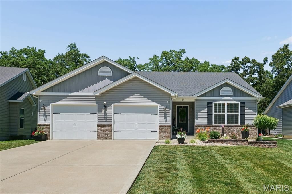 Property Photo:  511 Indian Lake Drive  MO 63390 