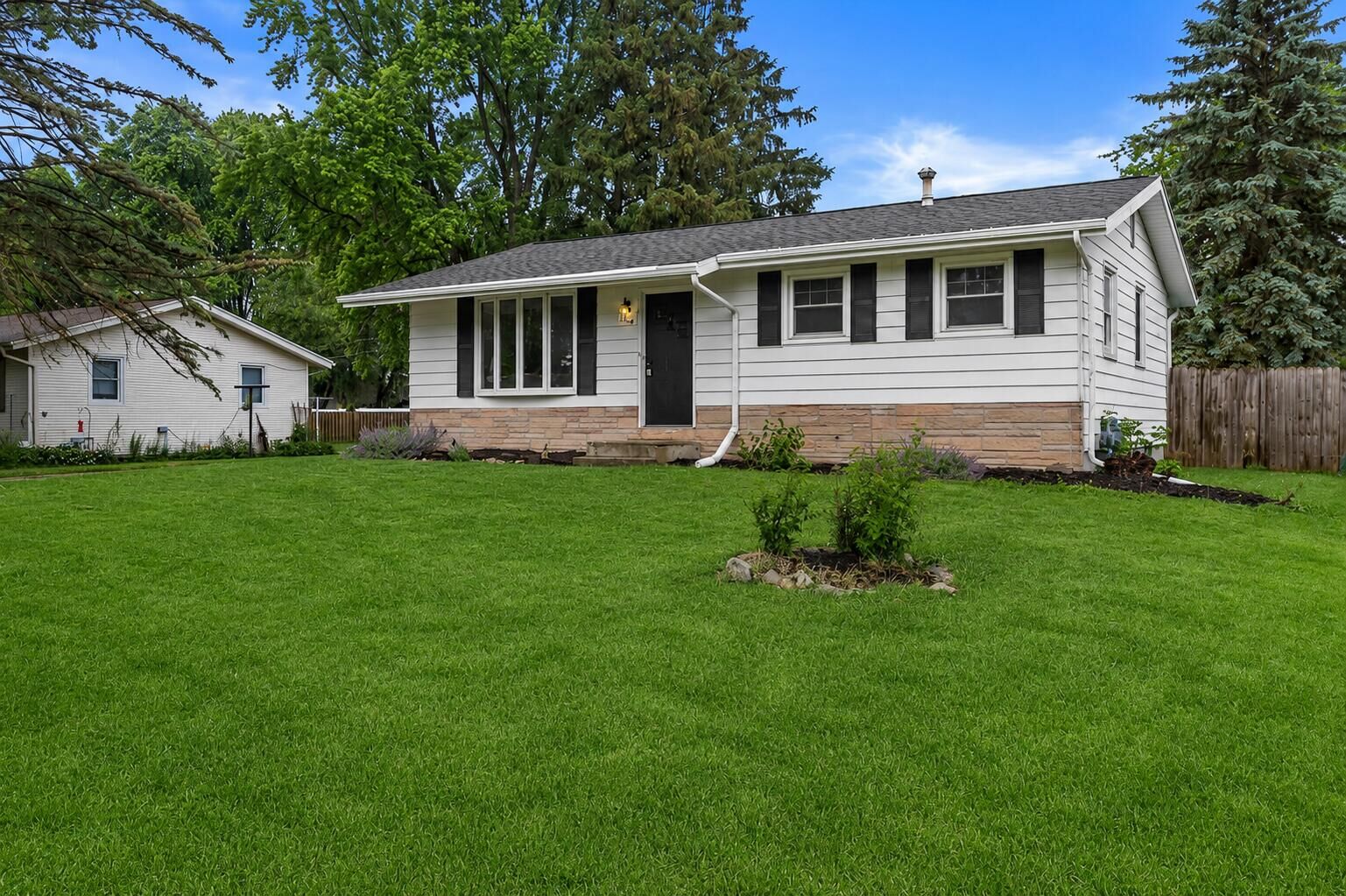 Property Photo:  1204 Lisbon St  WI 53098 