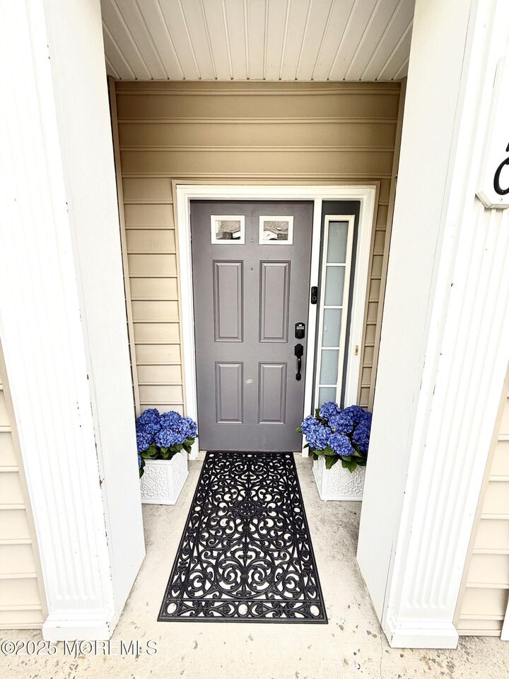 Property Photo:  910 Abby Road  NJ 07748 