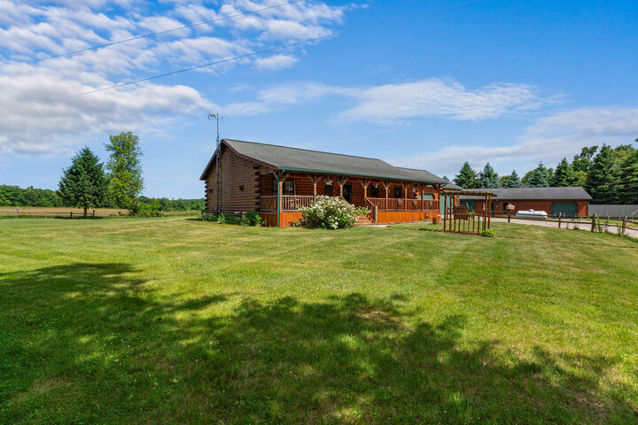 Property Photo:  7470 Moreland Road  MI 49250 