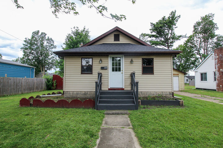 Property Photo: 806 West Street MI 49093