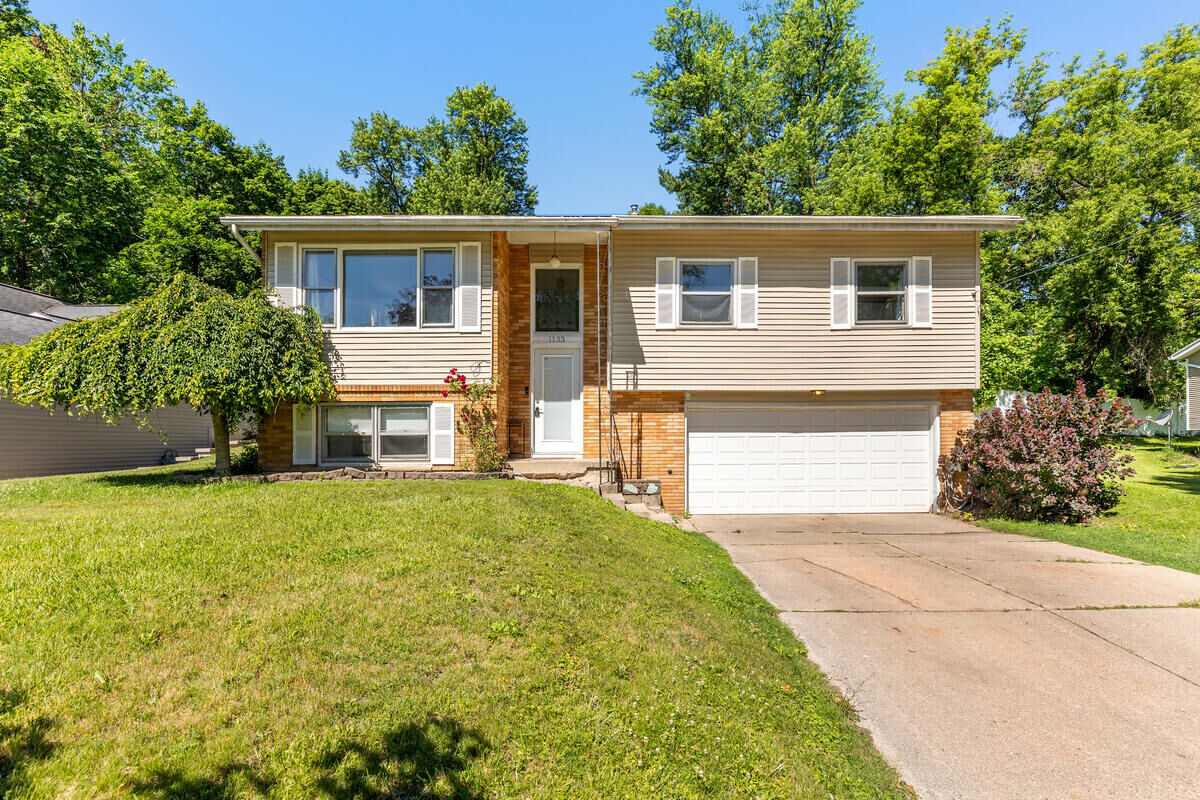 Property Photo:  1133 Dick Avenue NW  MI 49504 