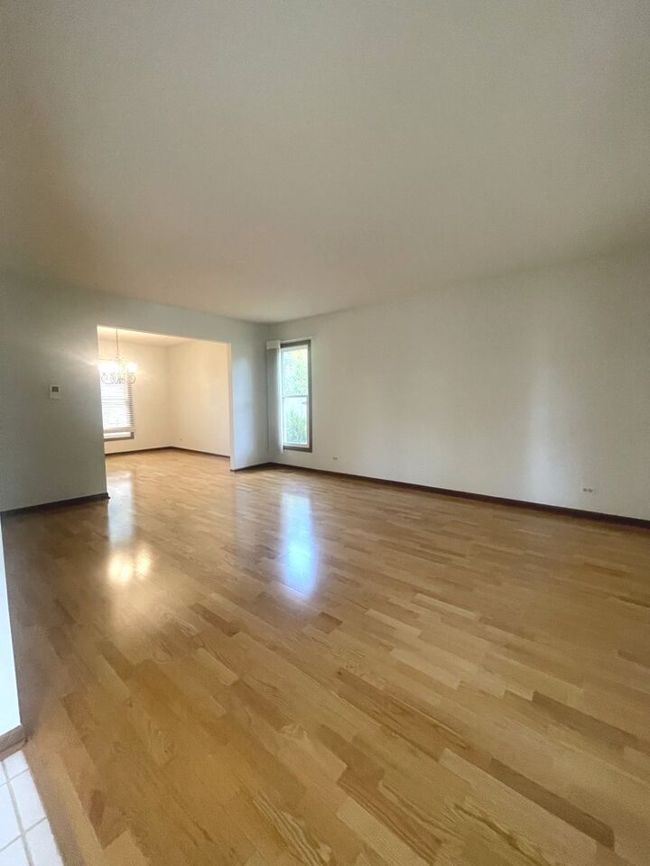 Property Photo: 4330 Huntington Boulevard IL 60192