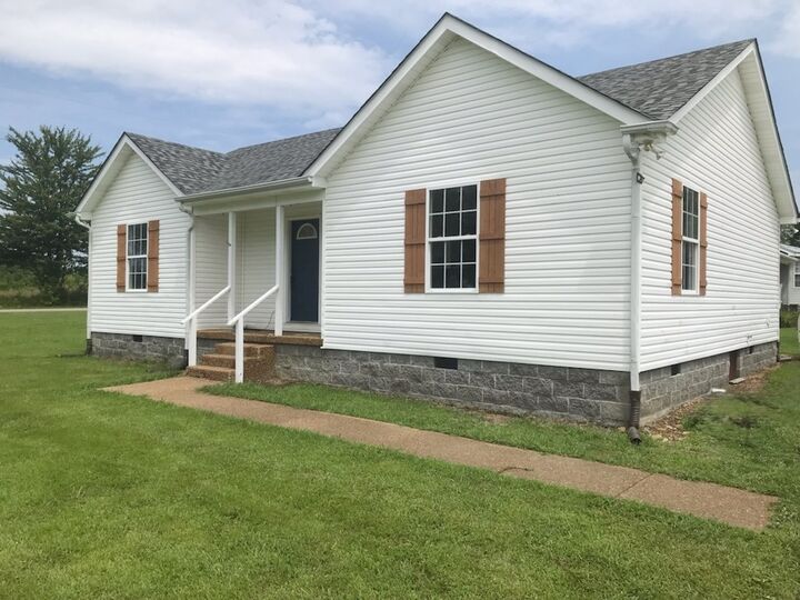 Property Photo:  103 Robin Hood Rd  TN 38462 