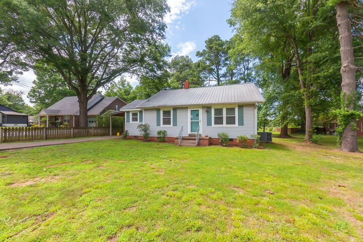 Property Photo: 371 Bolivar Hwy TN 38301