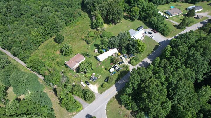 Property Photo: 4370 Old Metal Rd TN 37142