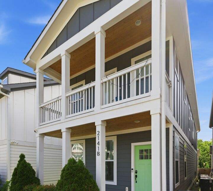 Property Photo: 2141B Burns St TN 37216