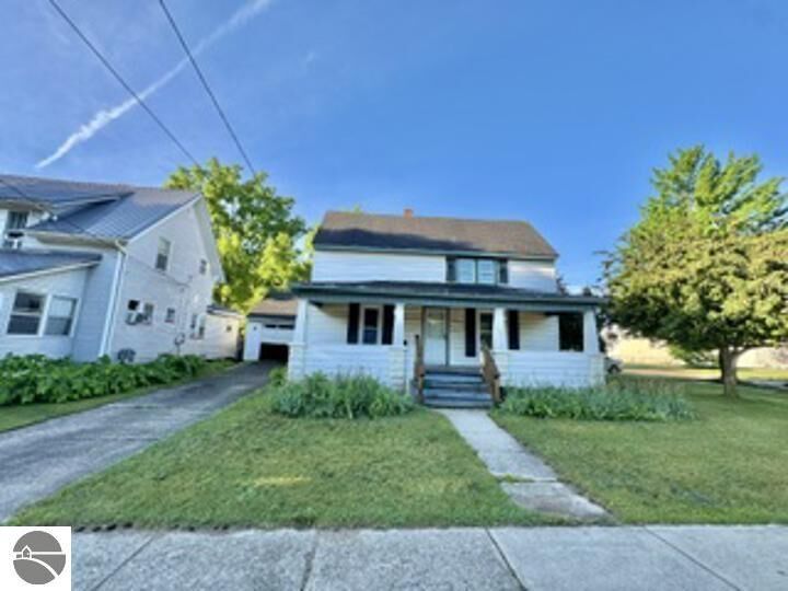 Property Photo:  221 W Center Street  MI 48801 