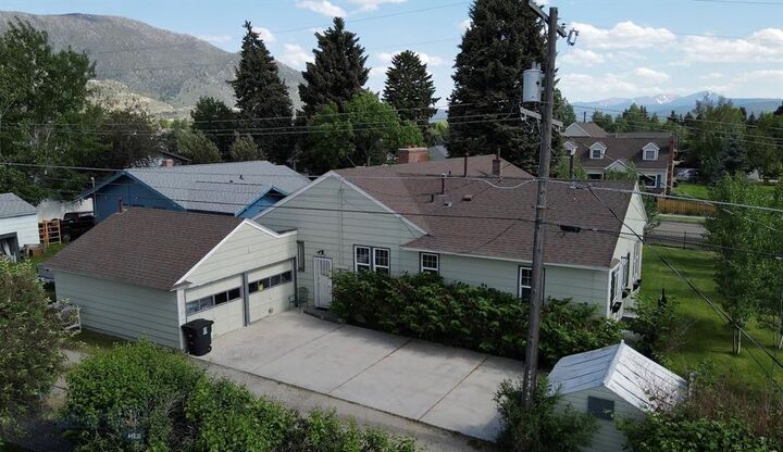 Property Photo: 2821 Edwards Street MT 59701