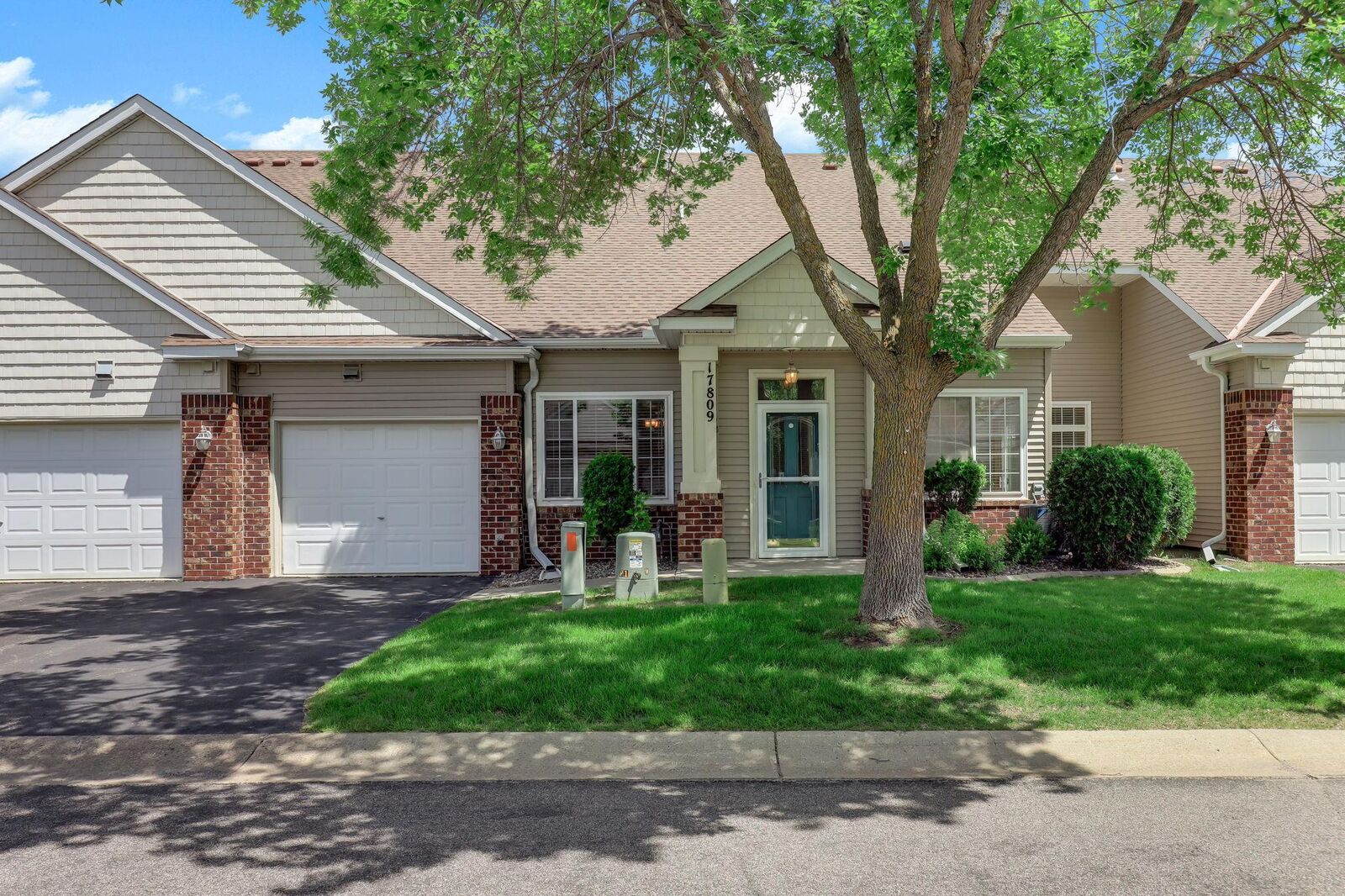 Property Photo: 17809 38th Avenue N MN 55446