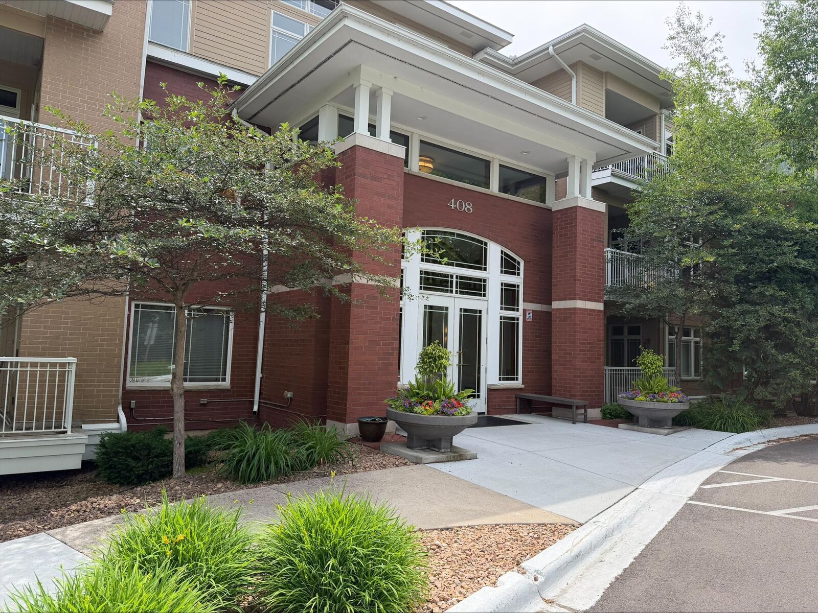 Property Photo: 408 Parkers Lake Road 307 MN 55391