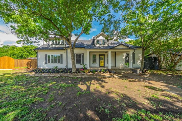 Property Photo:  506 Brown Street  TX 75165 
