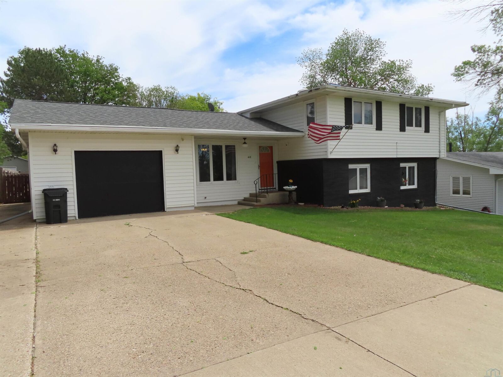 Property Photo: 418 S Pearl IA 51039