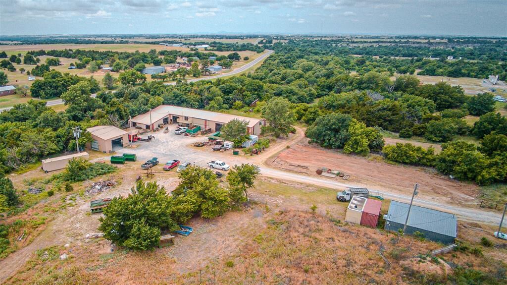 Property Photo:  27115 W County Road 1442 Road  OK 73017 