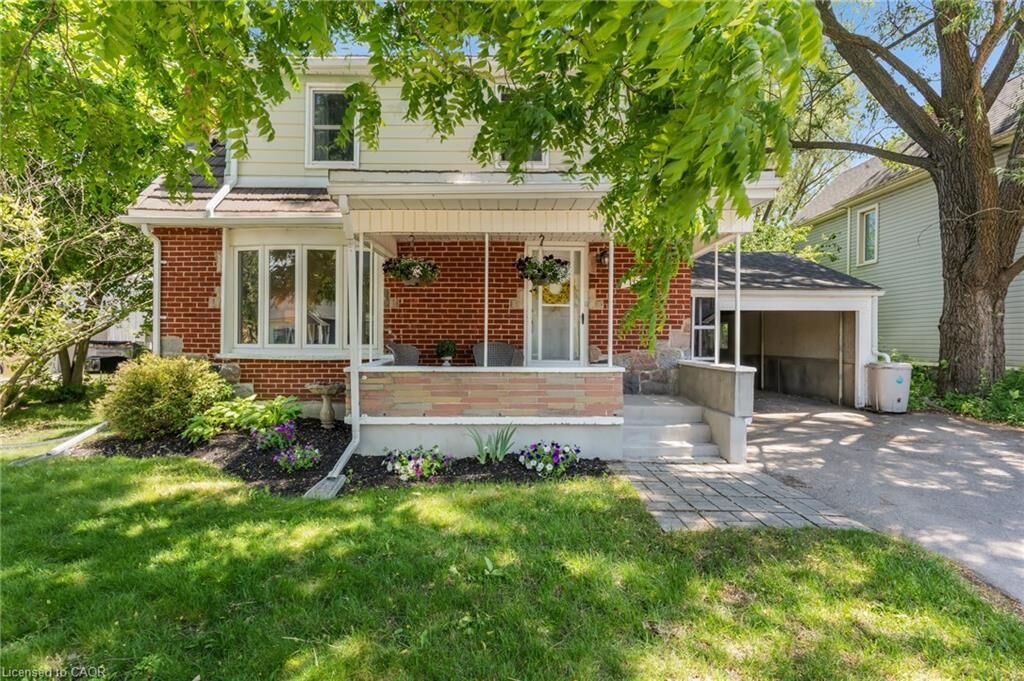 Property Photo:  161 Hedley Street  ON N3H 3X9 