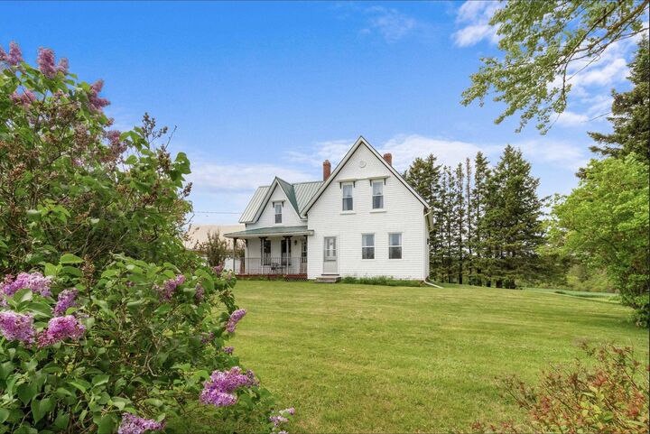 Property Photo: 405 Newtown Road PE C0A 1A0
