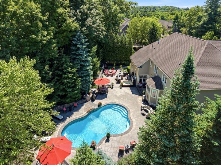 Property Photo: 4 Shipley Ct MA 01949
