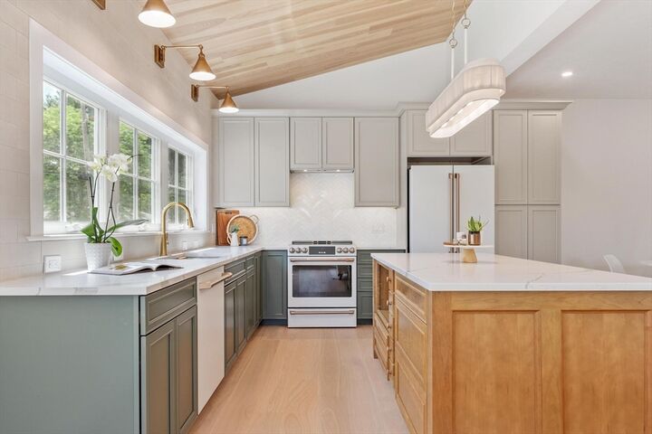 Property Photo: 60 Neillian Street 60 MA 01730