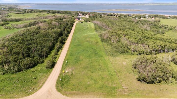 Property Photo: Buffalo Lane AB T0C 3B0