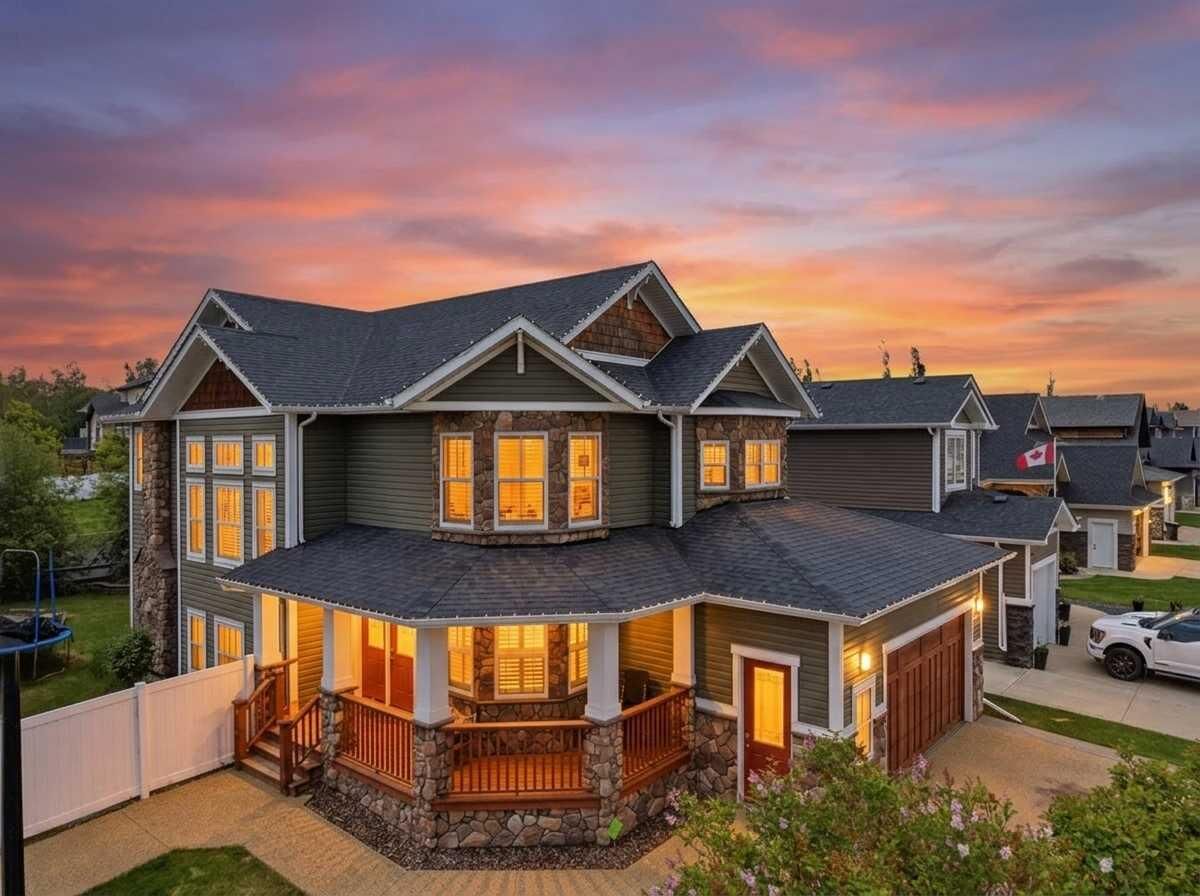 Property Photo: 1 Rosewood Rise AB T4S 0G3