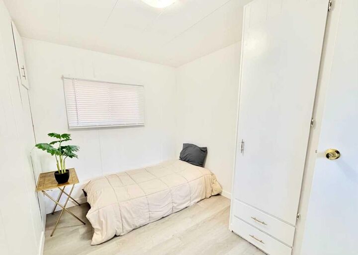 Property Photo: 2300 13 Street N 18 AB T1H 4E8