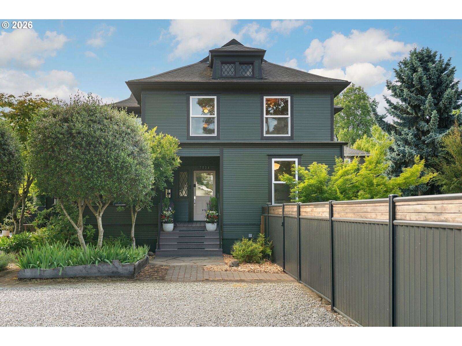 Property Photo: 7034 N John Ave OR 97203