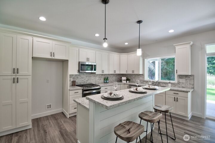 Property Photo:  820  Barbara Lane  WA 98531 