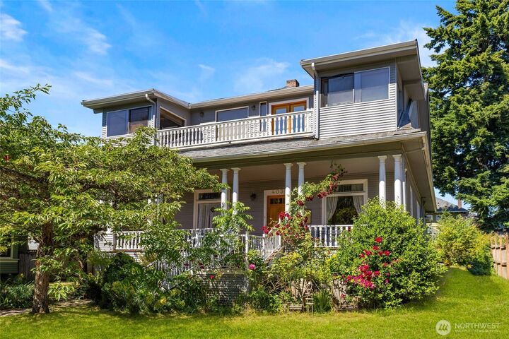 Property Photo: 403 30th Avenue WA 98122