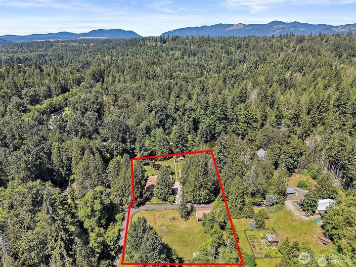 Property Photo: 24416 SE 246th Street WA 98038