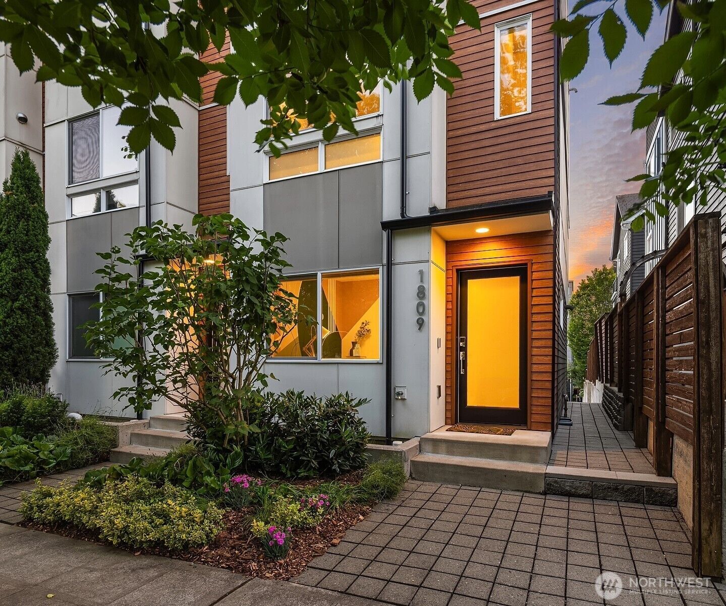 Property Photo: 1809 13th Avenue WA 98122