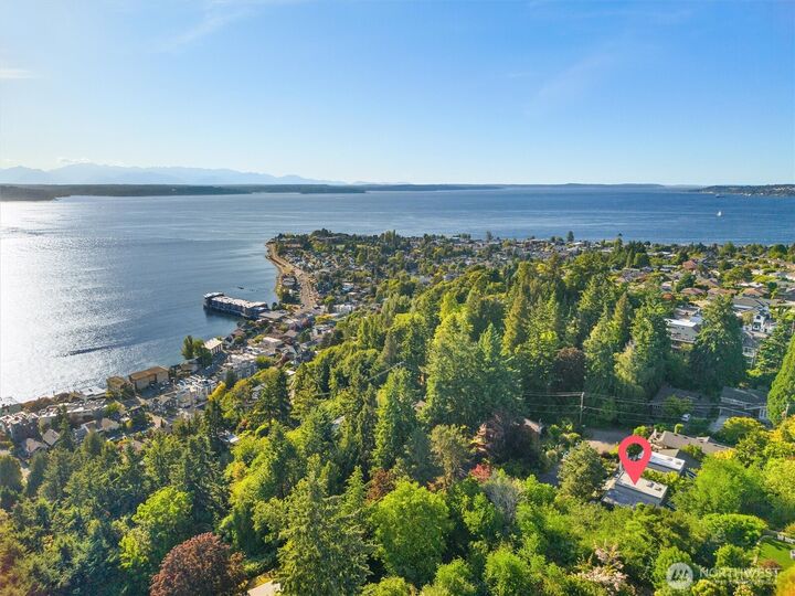 Property Photo:  4014  57th Avenue SW  WA 98116 