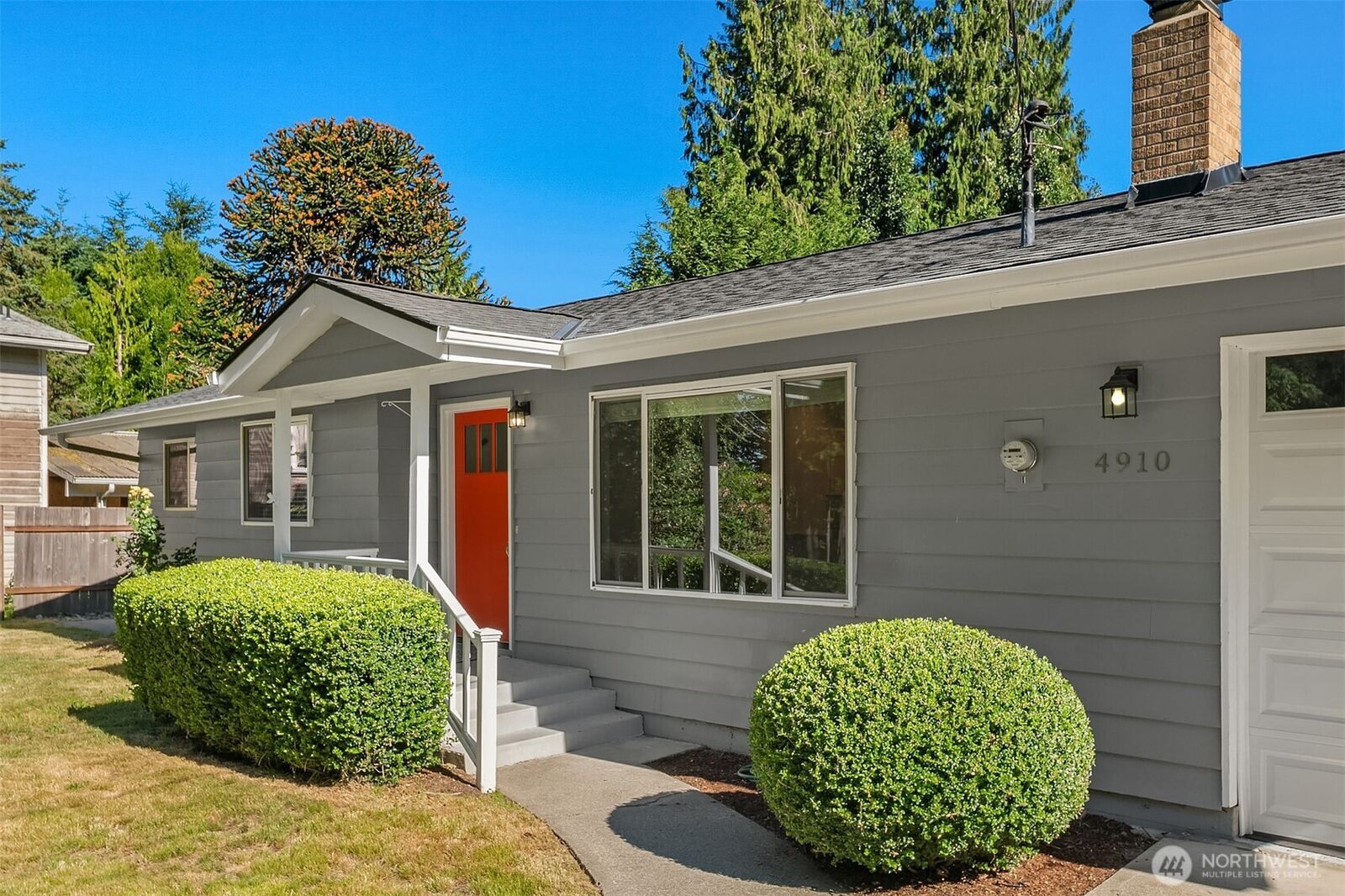 Property Photo: 4910 NE 7th Street WA 98059