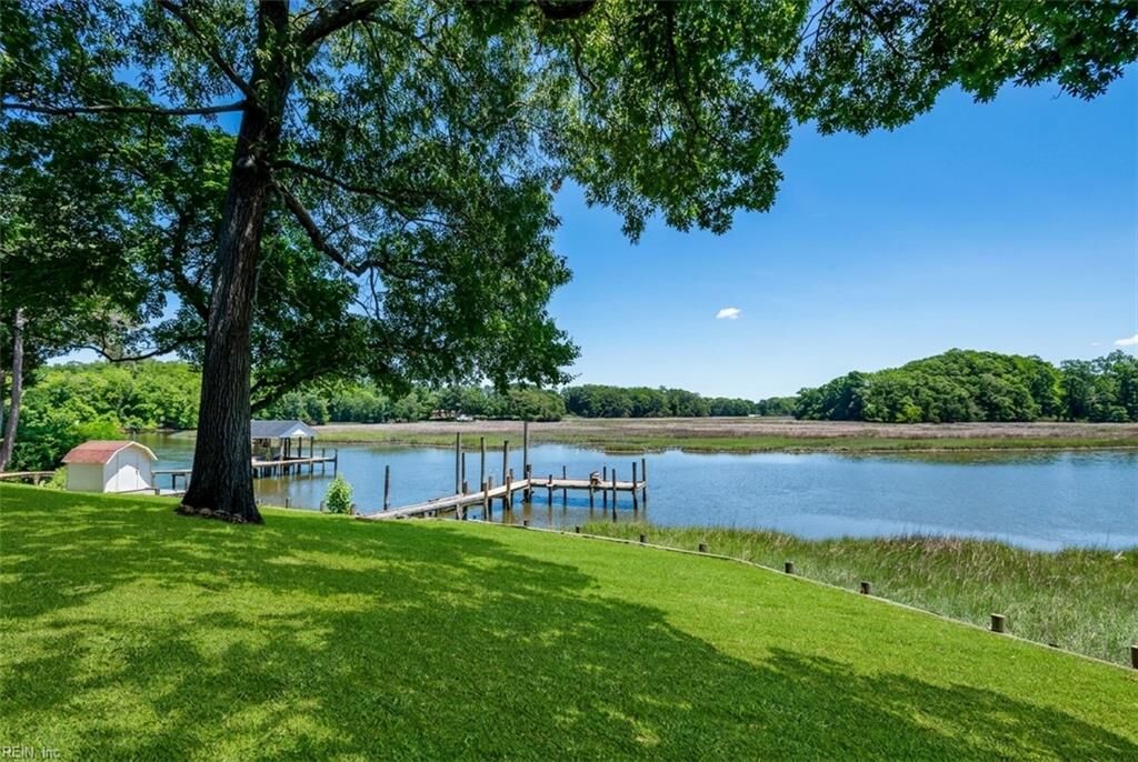 Property Photo:  5286 Bennetts Pasture Rd  VA 23435 