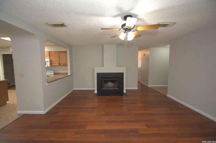 Property Photo: 6150 Border Trail Dr TX 78240