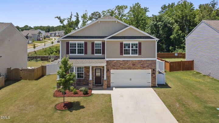 Property Photo:  27 Winterberry Way  NC 27526 