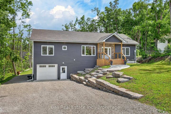 Property Photo: 53 Sumcot Drive ON K0L 1J0